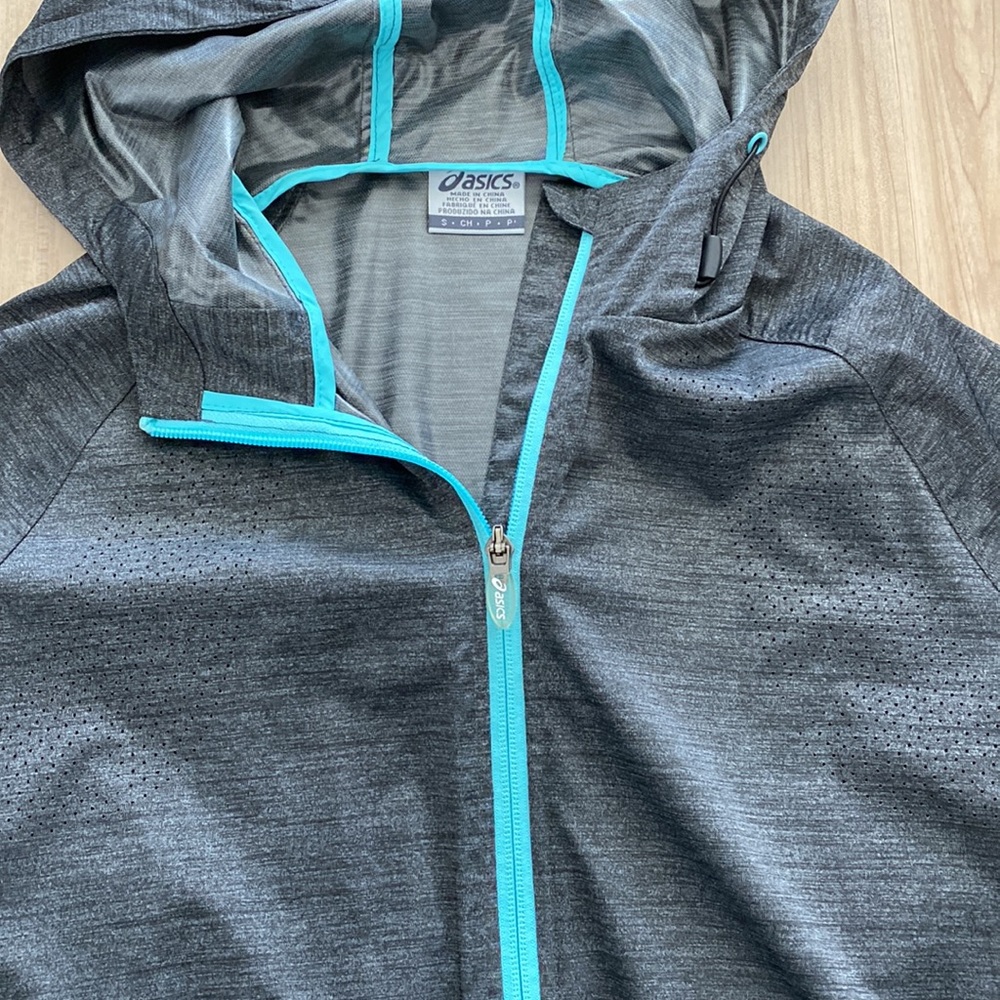 ASICS Jacket - Picture 2 of 5
